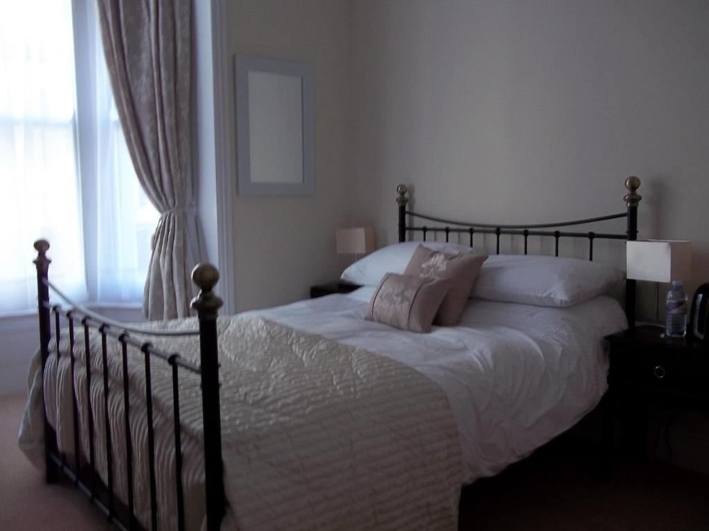 Готель Wellington House Кромер Номер фото