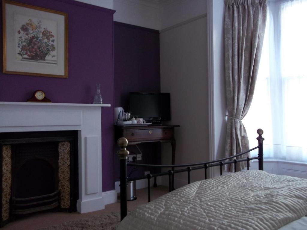 Готель Wellington House Кромер Номер фото