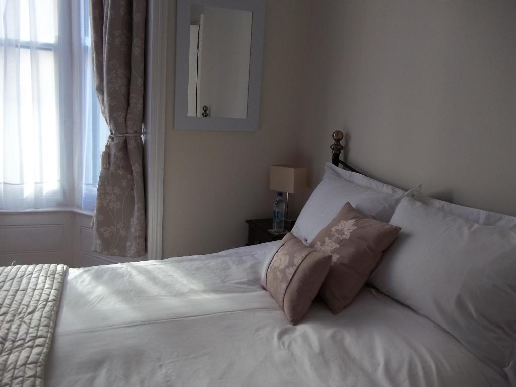 Готель Wellington House Кромер Номер фото
