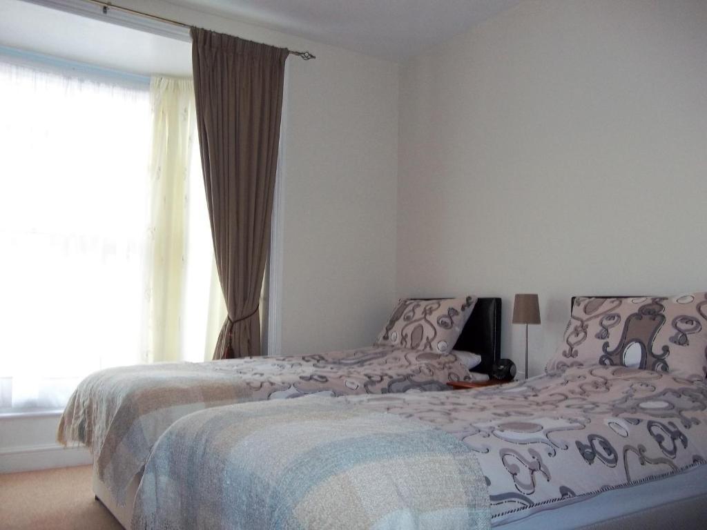 Готель Wellington House Кромер Номер фото